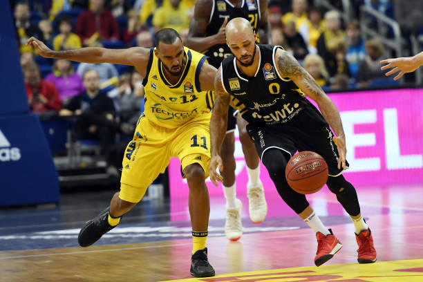 而诸多前锋 而诸多前锋