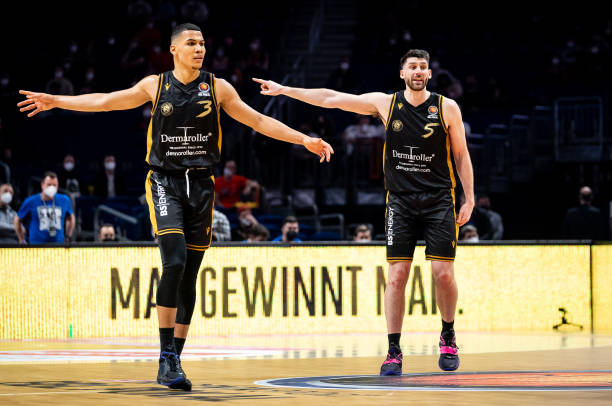 郭艾伦创造 郭艾伦创造