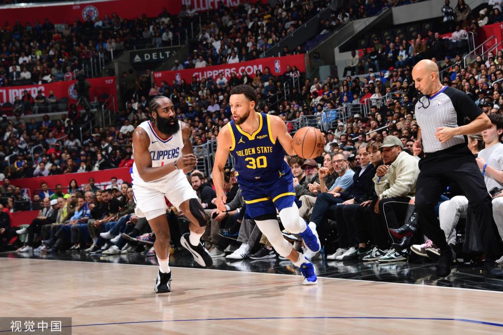 双方的竞技 双方的竞技